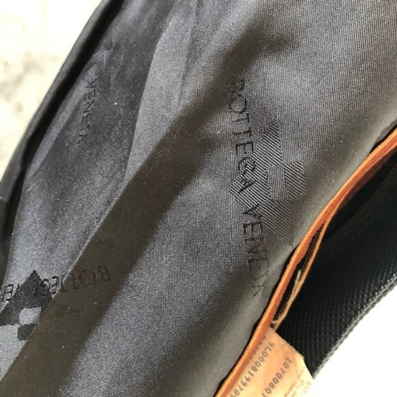 BOTTEGA VENETA Marco Polo Italian Black Pebbled Brown Accent Satchel … - Picture 9 of 17